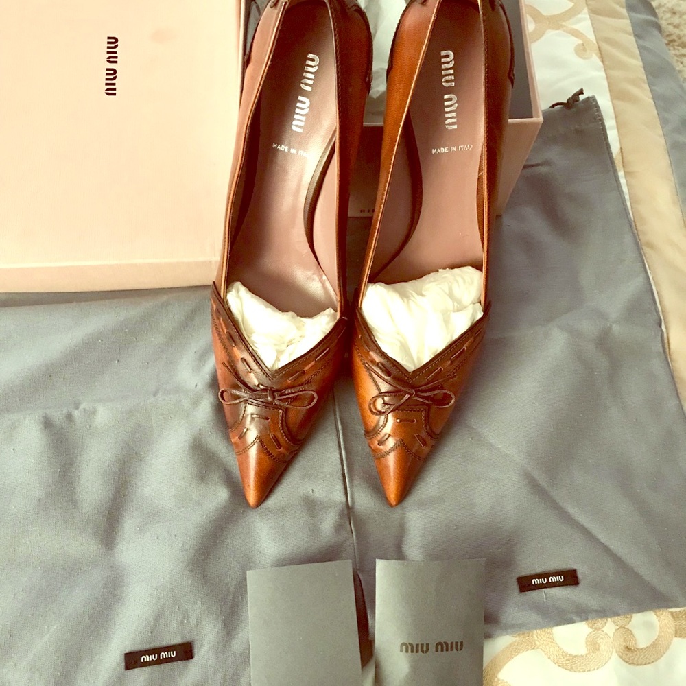 Miu Miu Pumps- New!